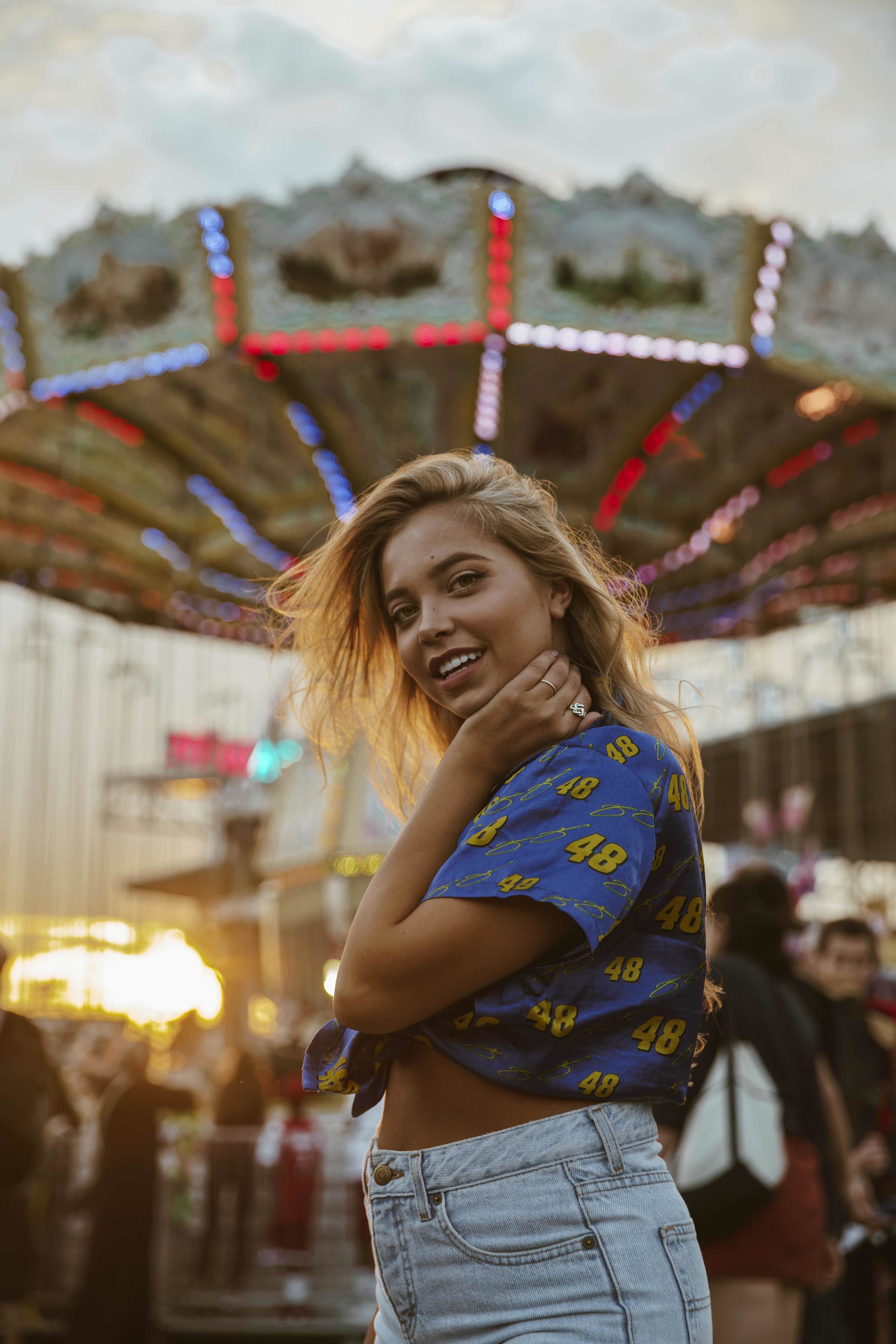 files/posing-at-the-carnival.jpg