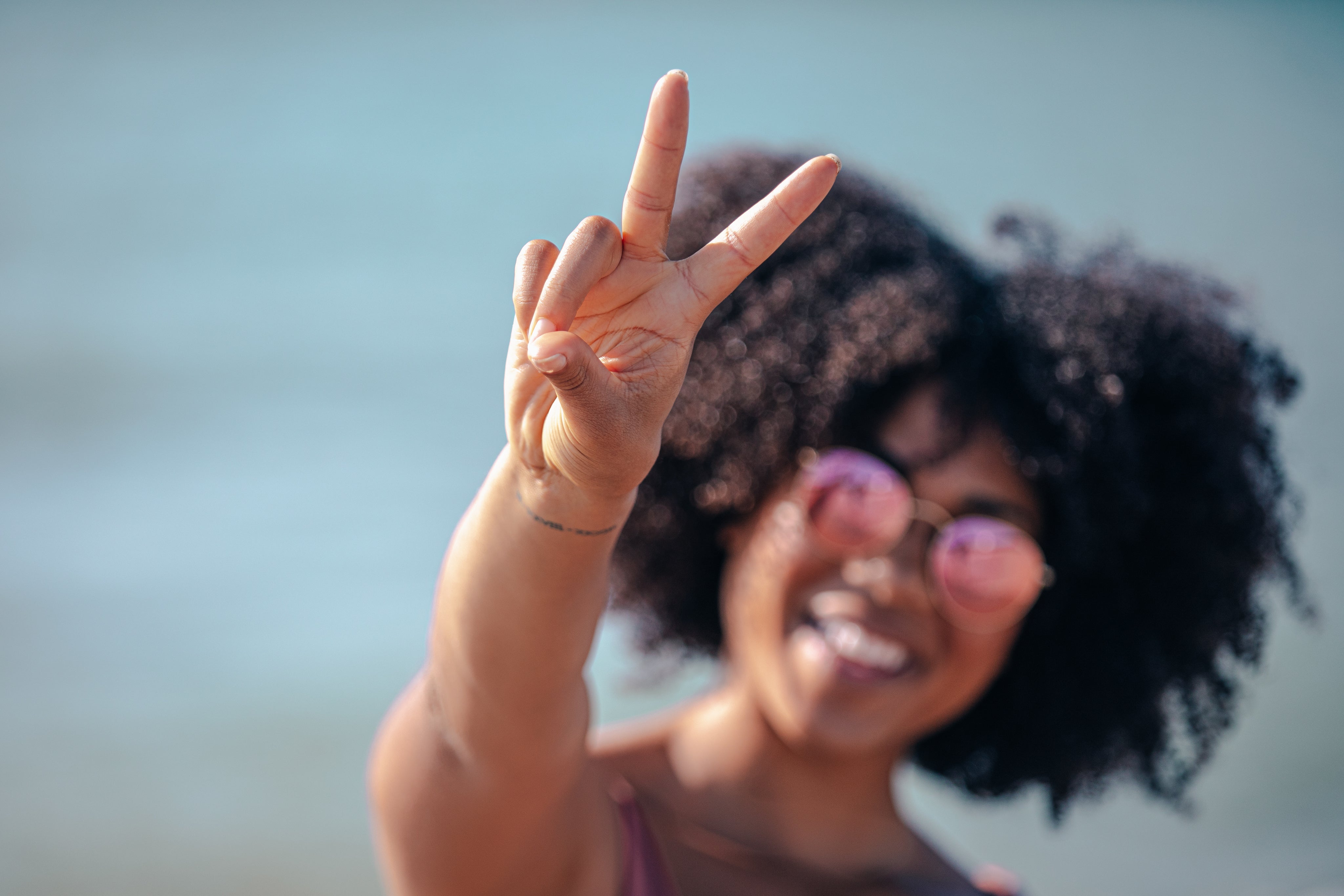 files/sunny-peace-sign.jpg
